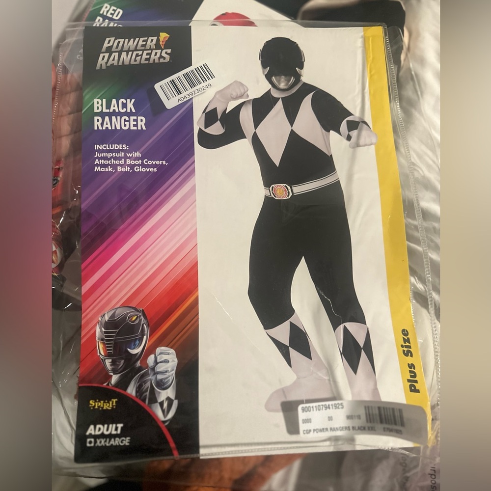 Power ranger costume  (black) size xxl worn for few hours mask gloves never worn
